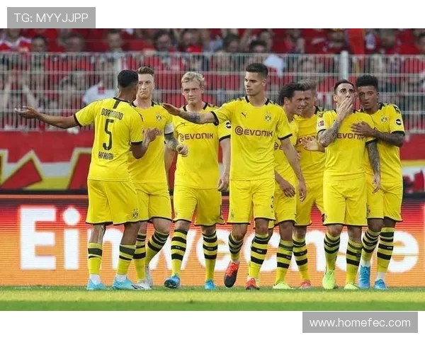 德国杯法鹰对阵多特首发阵容揭晓堂安律格策领衔小贝林阿德耶米出战